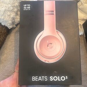 Beats by Dre Solo3 Wireless On-Ear Headphones - Rose Gold